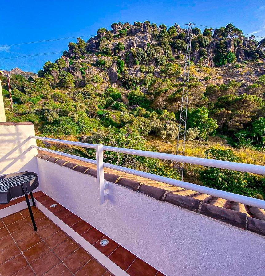 Holiday home - Casita La Calma - Incredible Views, Clima Frio-calor, Wifi & Private Parking Optional *